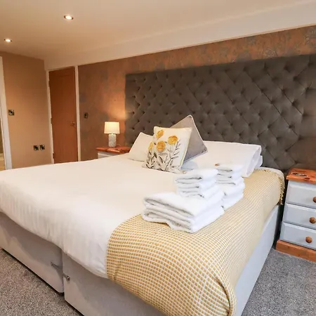 Olton Hall Engine Shed *